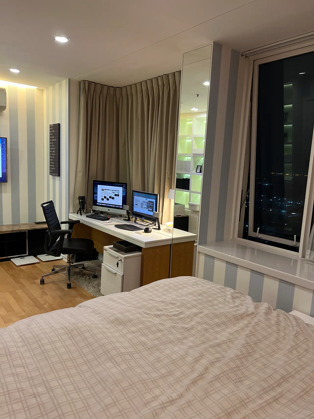 ห้องนอนในเวลากลางคืน